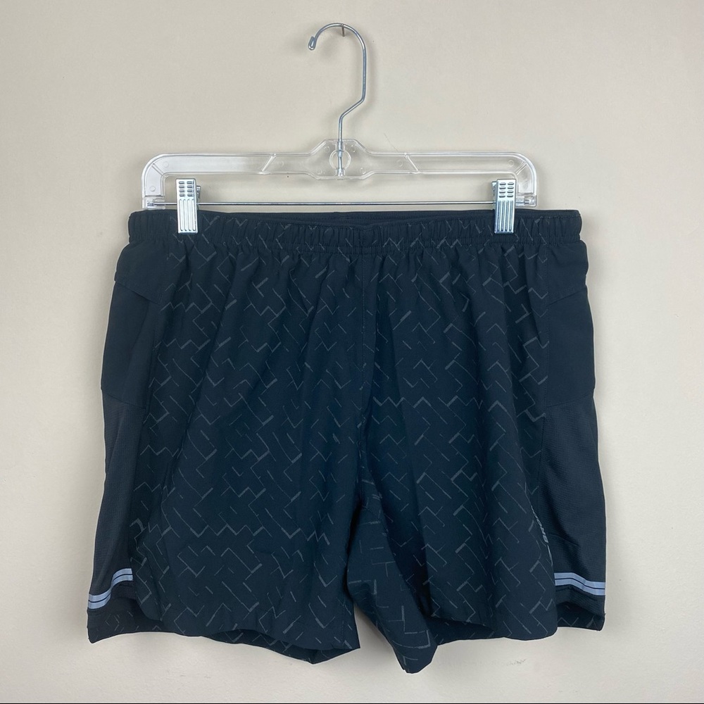 Brooks active sports shorts